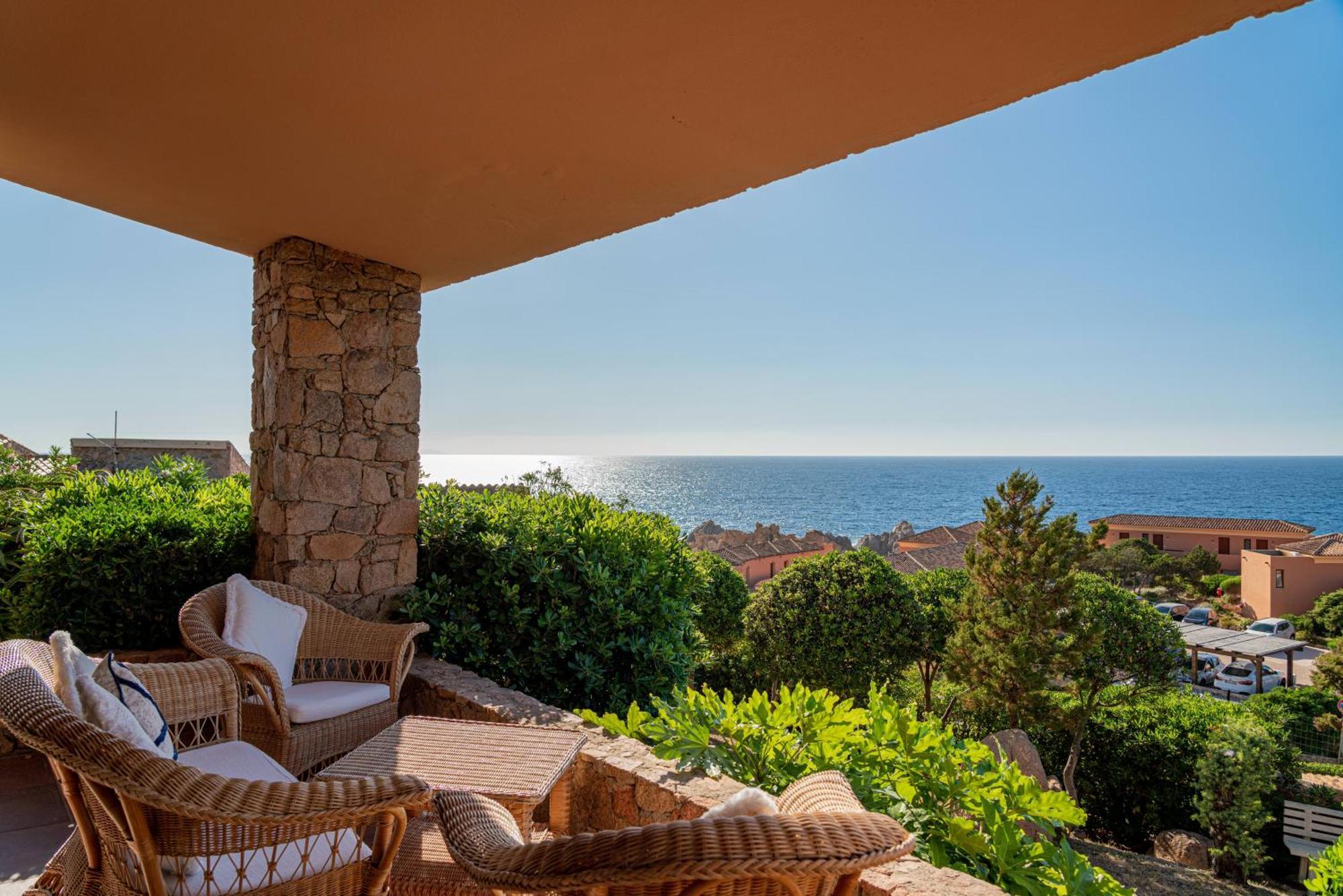 Costa Paradiso Resort 3*